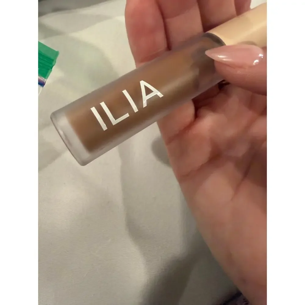 ILIA new without